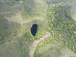 Ilmuwan China Temukan Lubang Raksasa dengan Kedalaman 192 meter