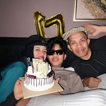 Mewah, Gen Halilintar Rayakan Ultah Fateh di Burj Khalifa