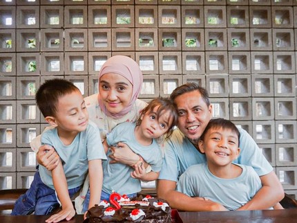 Kisah Penty Nur Afiani 'Angling Dharma' Ketemu Suami, Kenal 3 Bulan Langsung Nikah