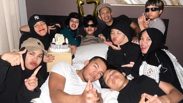 img-title 7 Potret Gen Halilintar Rayakan Sweet Seventeen Fateh di Burj Khalifa
