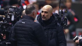 Guardiola Cemas Bayern Ngamuk Usai Insiden Mane Pukul Sane