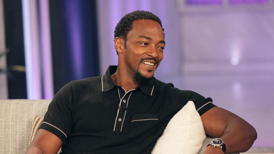 THE KELLY CLARKSON SHOW -- Episode J117 -- Pictured: Anthony Mackie -- (Photo by: Weiss Eubanks/NBCUniversal via Getty Images)