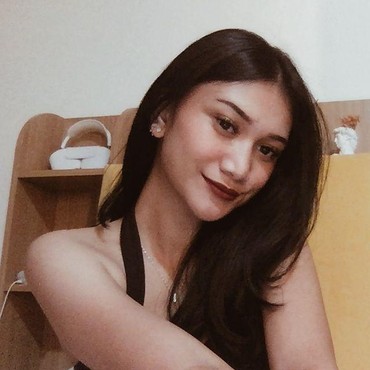 7 Foto Amanthy Hanin Anak Hendra Kurniawan Nangis di Sidang Vonis Sang Ayah