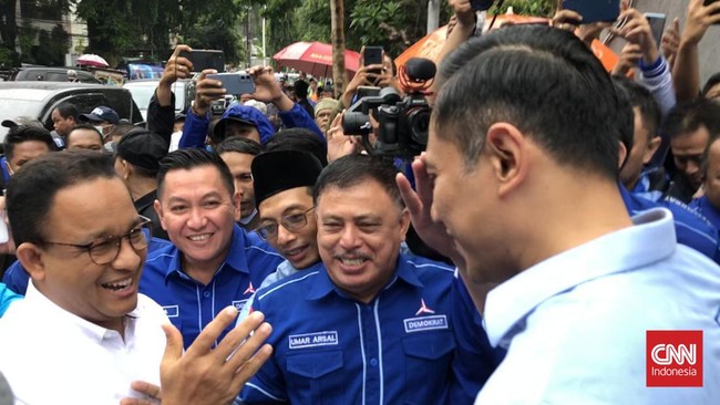 Bakal calon presiden Anies Baswedan menghadiri rapat terbatas Majelis Tinggi Partai Demokrat Kantor DPP Partai Demokrat yang dipimpin AHY.