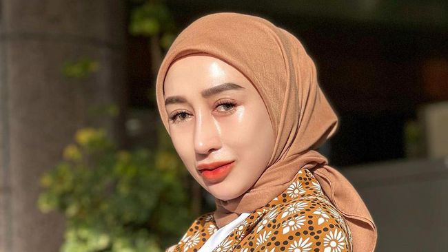 Reza Gladys Laporkan Artis Inisial NM Terkait Dugaan ITE dan TPPU