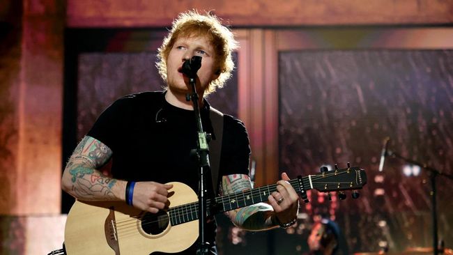 Penggugat lagu Thinking Out Loud karya Ed Sheeran, Kathryn Townsend Griffin, pingsan di tengah sidang hak cipta berlangsung.