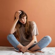 5 Kebiasaan Buruk yang Wajib Dihindari Demi Menyehatkan Mental, Kebiasaan Perfeksionis Termasuk!