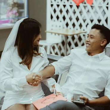 Isu Nikah Beda Agama Adik Vidi Aldiano, Harga Cincin Disorot