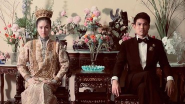 img-title Bak Putri Kerajaan, 10 Foto Pernikahan Nong Poy Transgender Tercantik di Dunia