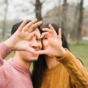 Ramalan Zodiak Cinta di Bulan Maret 2023, Ada Taurus yang akan Tumbuh Bersama hingga Leo yang Butuh Kejelasan!