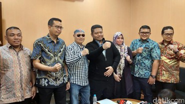 img-title Imbas Konflik dengan Mpok Alpa, Koh Ahong 'Si Doel' & Istri Hidup Nelangsa?