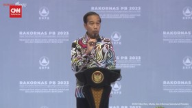VIDEO: Jokowi Sentil 3 Hal Terkait Bencana Saat Buka Rakornas BNPB