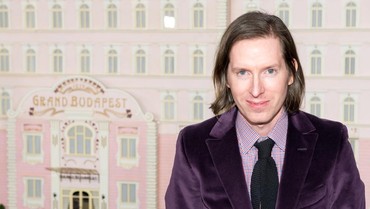 Sosok Wes Anderson, Sineas yang Viral di TikTok & Instagram