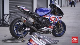FOTO: Corak Bendera Merah Putih di Motor Toprak Jelang WSBK Mandalika