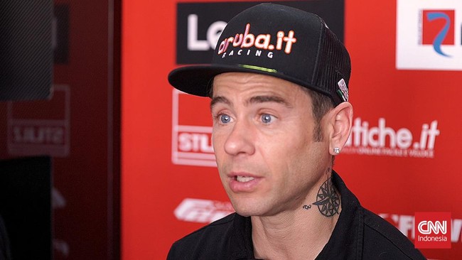 Bautista: Cuaca, Makanan, Orang Indonesia Sangat Spesial Pemenang WSBK Mandalika 2023 Alvaro Bautista mengungkap pandangannya terhadap Indonesia dalam wawancara eksklusif bersama CNNIndonesia.com.