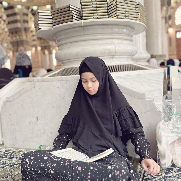<p>Elif juga tampak memiliki kepribadian yang ceria, Bunda. Namun sayang, ia pernah mengalami <em>bully</em> saat sekolah di Istanbul, Turki. (Foto Instagram: siti_perk) <br /><br /><br /></p>