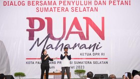 Tinjau PT Pusri, Puan Berdialog dengan Petani dan Nelayan Sumsel