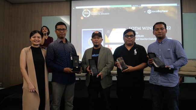 WebDevTalk dilaksanakan dalam Indonesia Website Awards, para narasumber ahli hadir memberikan edukasi dan informasi terkait tentang pengembangan website.