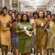 5 Film tentang Perempuan Menginspirasi, Cocok Ditonton Bareng Bestie di Hari International Women's Day Ini