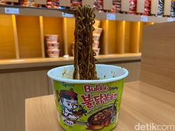 Goodle Noodle Bar : Di Sini Bisa Pilih dan Racik Mie Instan Korea Sendiri