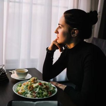 img-title Terapkan 5 Kebiasaan Makan yang Sehat Ini, untuk Menjaga Tubuh Tetap Ideal