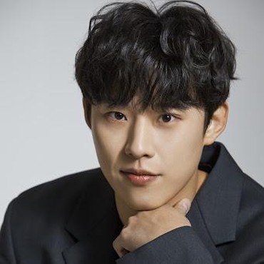 Permintaan Maaf Kim Sung Cheol usai Ketahuan Voting Foto Seksi Idol Cewek