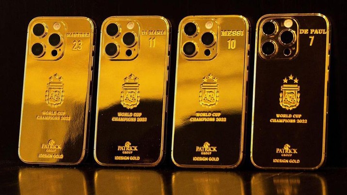 Lionel Messi berikan pemain dan staff timnas Argentina Iphone 14 berlapis emas senilai Rp 3 Miliar. (Instagram/Idesign Gold)