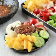 Sering Dianggap Makanan Murah, Ternyata Ini Rentetan Manfaat Rujak Buah yang Cocok untuk Diet!