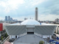 Desain Masjid Islamic Center Jatim Disebut Mirip Orang Mengaji-Berdoa
