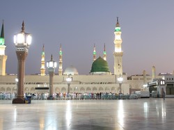 Cerita Umar RA Minta Rumah Paman Nabi SAW buat Perluas Masjid Nabawi