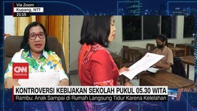 VIDEO: Orang Tua Siswa Protes Kebijakan Masuk Sekolah Jam 05.30 WITA