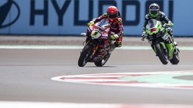 Hasil WSBK Mandalika: Bautista Kalahkan Toprak di Race 2