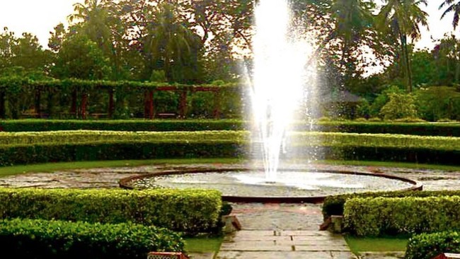 8 Wisata di Depok yang Murah Meriah, Cocok Dikunjungi Akhir Bulan Liburan tidak harus ke tempat mewah dengan biaya yang mahal. Anda juga bisa mengunjungi tempat wisata di Depok yang murah berikut ini.