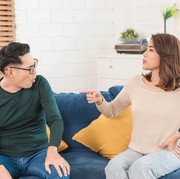 5 Cara Mengontrol Emosi dalam Sebuah Hubungan, Biar Marahmu Tidak Melukai