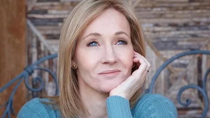 J. K. Rowling memiliki semangat membara dan pantang menyerah/Foto: instagram.com/jkrowling_official