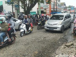 Jalan Antang Raya Makassar Masih Rusak Parah, Tiap Hari Pengendara Terjatuh