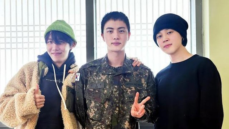Jin BTS di Kamp Militer Jin BTS di Kamp Militer