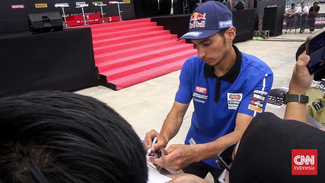 Juara dua kali World Superbike (WSBK) Toprak Razgatlioglu sedih baru bisa berlaga di ajang balap MotoGP pada tahun depan.