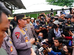 Kapolri Tinjau Titik Awal Kebakaran di Depo BBM Plumpang