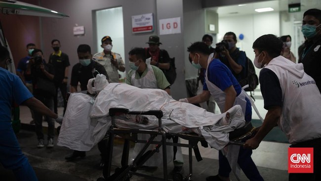 Korban tewas akibat kebakaran depo Pertamina Plumpang jadi 13 orang. Sementara korban luka jadi 49 orang.