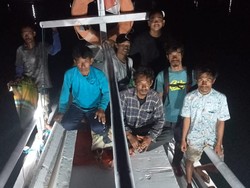 KM Baruna Jaya Raya Bocor-Tenggelam di Perairan Lombok Timur