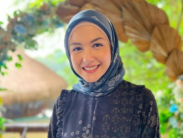 img-title Revalina S Temat Jadi Owner Skincare Anti Flexing dalam 'Pertolongan Illahi'