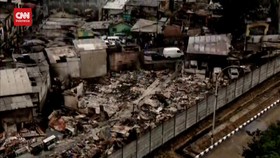VIDEO: Rumah Warga Hancur Saat Kebakaran Di Depo Pertamina Dari Udara