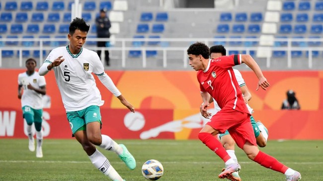 Tiga pemain debut membela Timnas Indonesia saat melawan Laos di Stadion Manahan, Solo, dalam ajang Piala AFF 2024, Kamis (12/12).