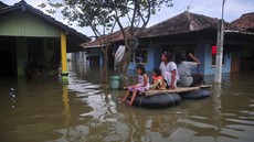 Banjir Hanyutkan Tenda Pengungsian Korban Gempa Cianjur