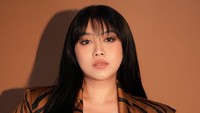 <p>Transformasi Clarissa yang berhasil memangkas berat badannya ini menuai banyak pujian dari netizen. Ia kini terlihat lebih fresh, Bunda. (Foto: Instagram @clarissaputri_)</p>