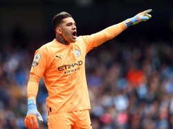 Wow! Ederson Sudah 100 Clean Sheet di Premier League