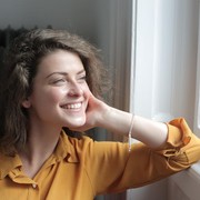 5 Cara Membuat Otak Tetap Sehat dan Awet Muda, Salah Satunya dengan Bergaul!