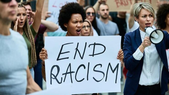4 Hal yang Perlu Kamu Ketahui Tentang Racial Gaslighting, Manipulasi dengan Tujuan Rasisme