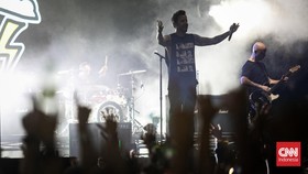 Simple Plan Beraksi Penuh Energi di Everblast Festival 2023